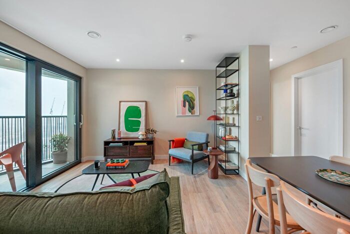 2 Bedroom Flat To Rent In Riverstone Heights, Reed Avenue, London, E3