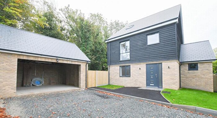 4 Bedroom Detached House For Sale In Station Road, St. Margarets-At-Cliffe, CT15