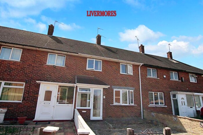 2 Bedroom Terraced House For Sale In Wordsworth Way, Dartford, DA1