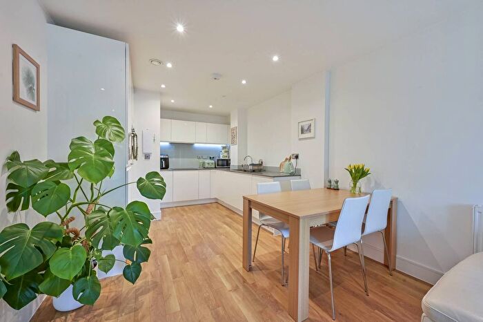 1 Bedroom Flat For Sale In Hartfield Road, Wimbledon, London, SW19