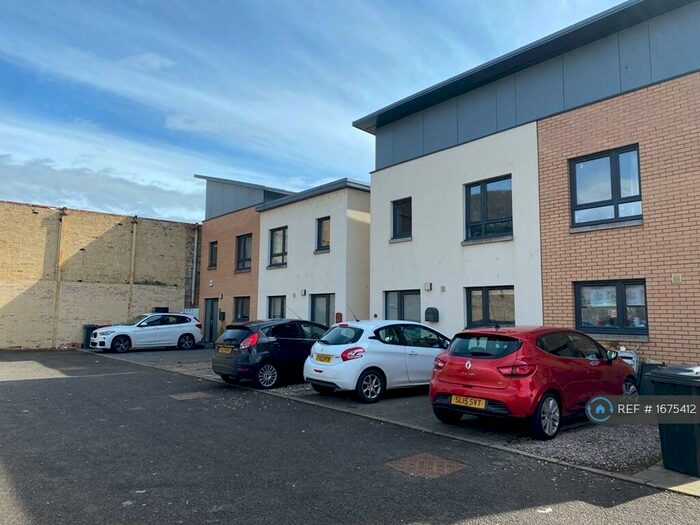 3 Bedroom Semi-Detached House To Rent In Bellfield Street, Dundee, DD1