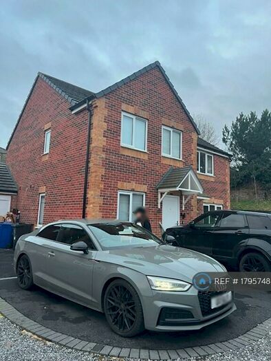 3 Bedroom Semi-Detached House To Rent In Tomlinson Place, Rishton, Blackburn, BB1