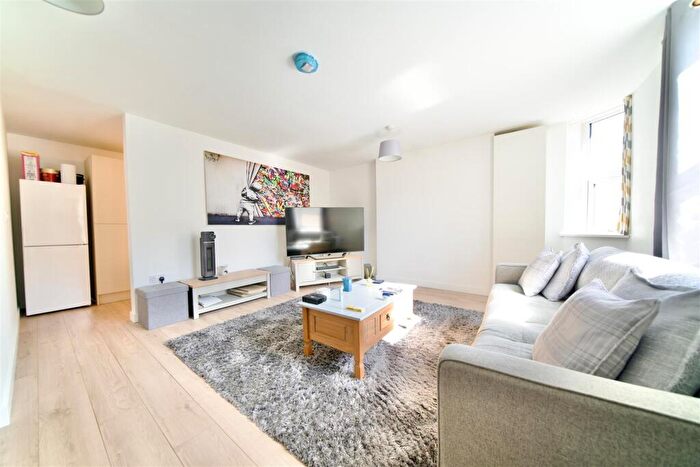 1 Bedroom Flat For Sale In St. Mary Street, Weymouth, DT4