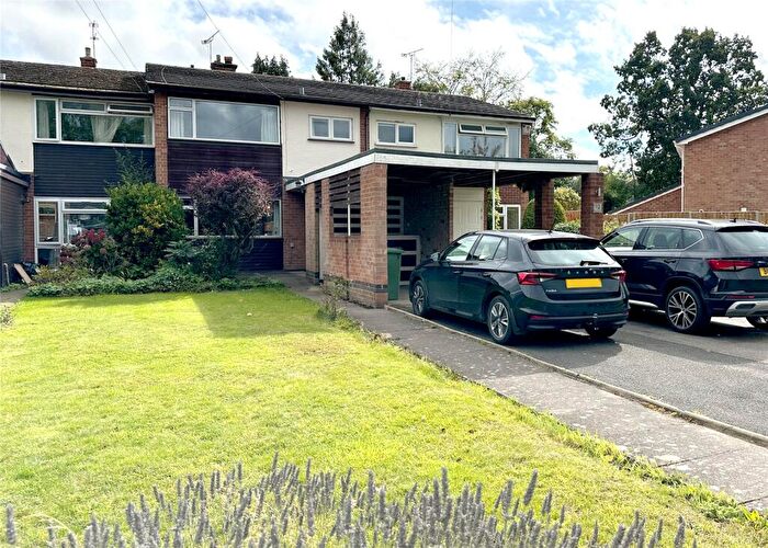 3 Bedroom Terraced House For Sale In Laurels Crescent, Balsall Common, CV7