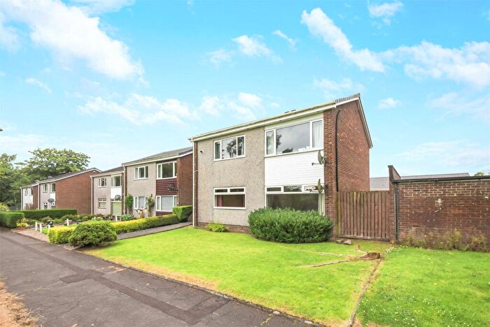 2 Bedroom Flat For Sale In Glenburn Crescent, Milton Of Campsie, Glasgow, East Dunbartonshire, G66
