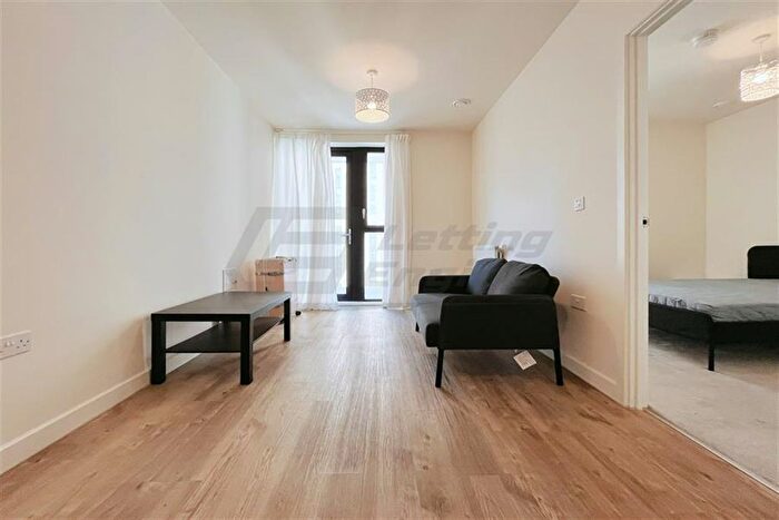 1 Bedroom Flat To Rent In North End Road, Wembley, HA9