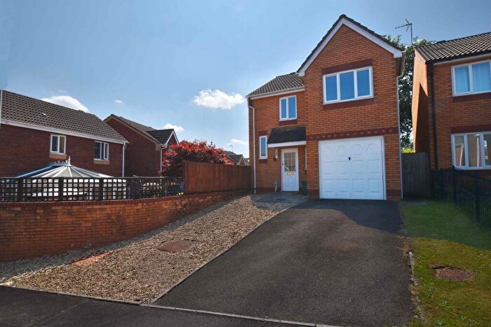 3 Bedroom Detached House To Rent In Rhodfa'r Orsaf, Church Village, CF38