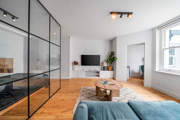 Studio To Rent In Coleherne Road, Chelsea, SW10