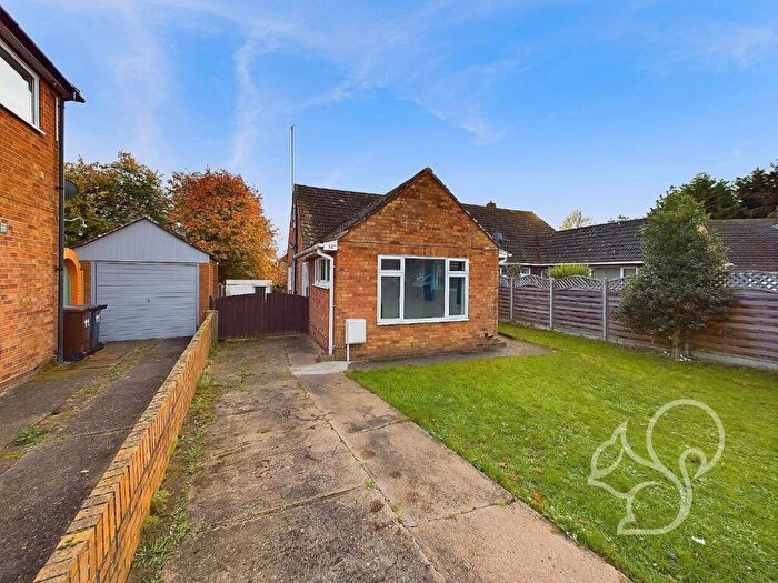 3 Bedroom Semi-Detached Bungalow To Rent In Cottage Drive, Colchester, CO2