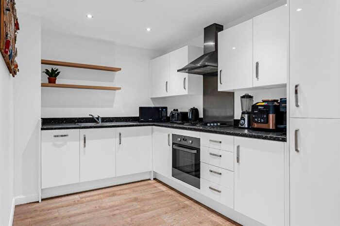 2 Bedroom Flat To Rent In Constables Way, Hertford, Hertfordshire, SG13