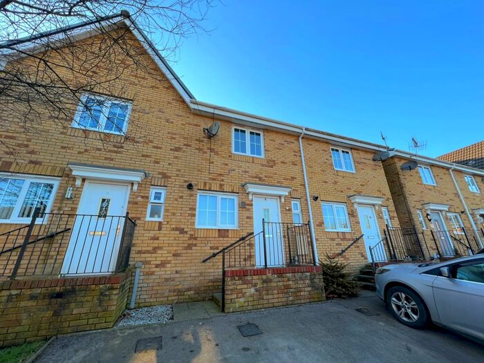 2 Bedroom Property To Rent In Clos Gellifaelog, Tonypandy, CF40