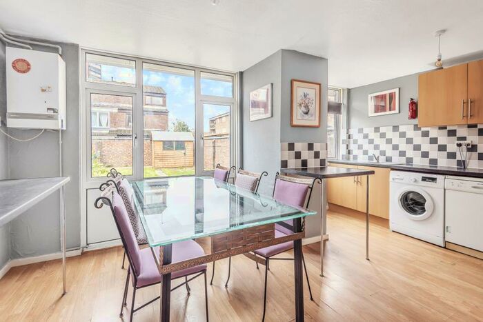 5 Bedroom Terraced House To Rent In Nuffield Road, Hmo Ready, OX3