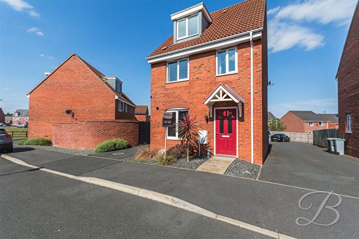 3 Bedroom Detached House For Sale In Meadow Way, Clipstone Village, Mansfield, NG21