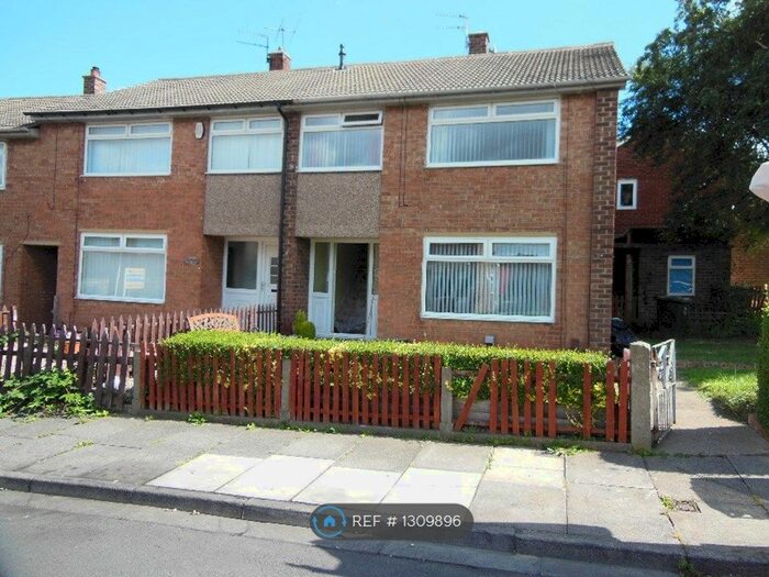 3 Bedroom Terraced House To Rent In Runswick Road, Eston, Middlesbrough TS6