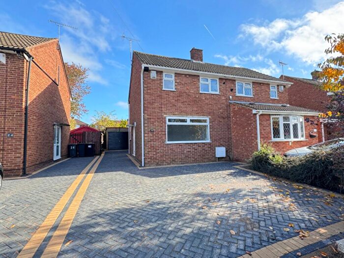 2 Bedroom Semi-Detached House To Rent In Ravensthorpe, Luton, Bedfordshire, LU2