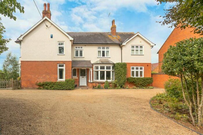 5 Bedroom Detached House For Sale In High Street, Naseby, Northampton, NN6