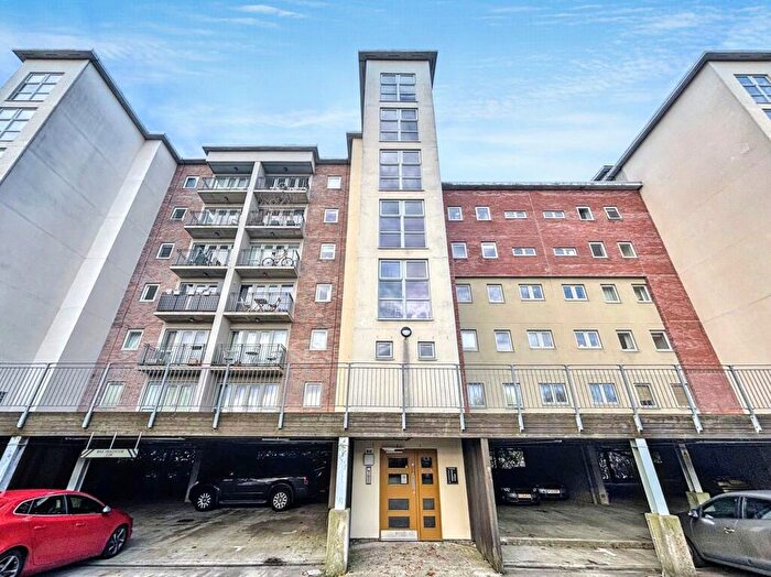 2 Bedroom Apartment To Rent In North West Side, Dunston, Gateshead, Tyne And Wear, NE8