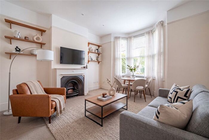 1 Bedroom Flat For Sale In Achilles Road, London, NW6