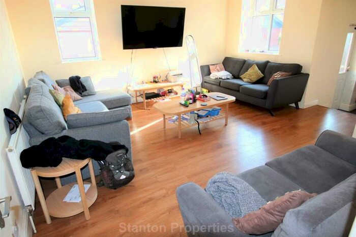 7 Bedroom End Of Terrace House To Rent In &# Pppw, Beaconsfield, Fallowfield, M14