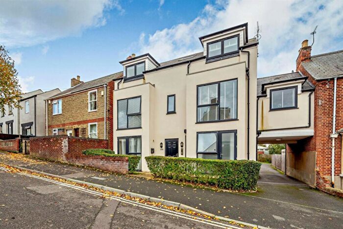 1 Bedroom Flat To Rent In Crescent Road, Oxford, OX4