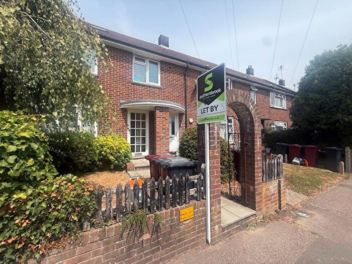 1 Bedroom Flat To Rent In Duncan Road, Chichester, PO19