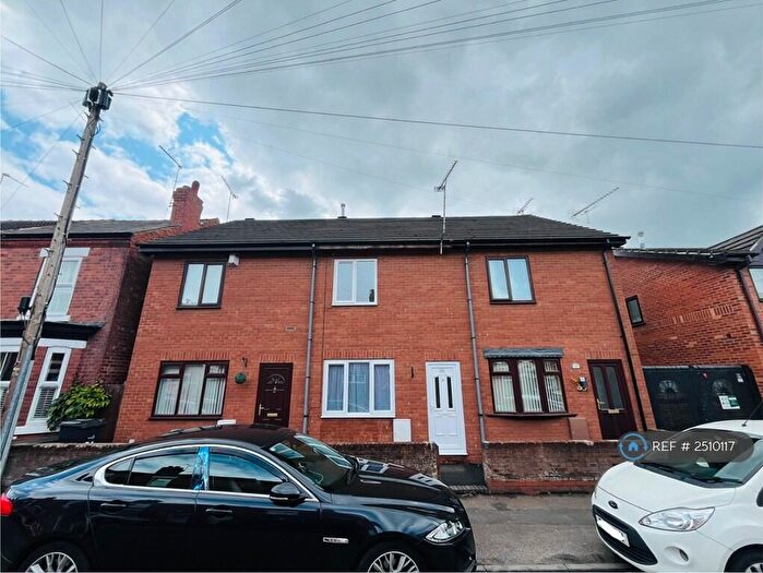 2 Bedroom Terraced House To Rent In Myrtle Street, Crewe, CW2