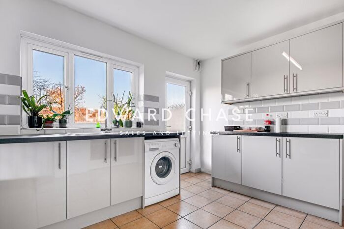 4 Bedroom Terraced House To Rent In Mafeking Avenue, Seven Kings, IG2