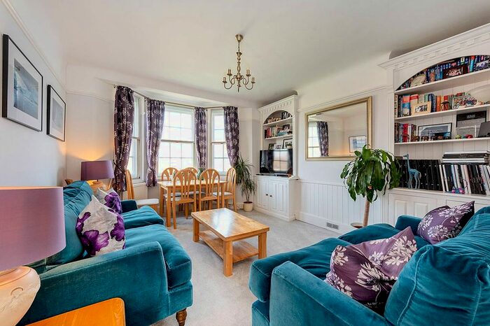 1 Bedroom Flat To Rent In Perryn House, Acton, London, W3