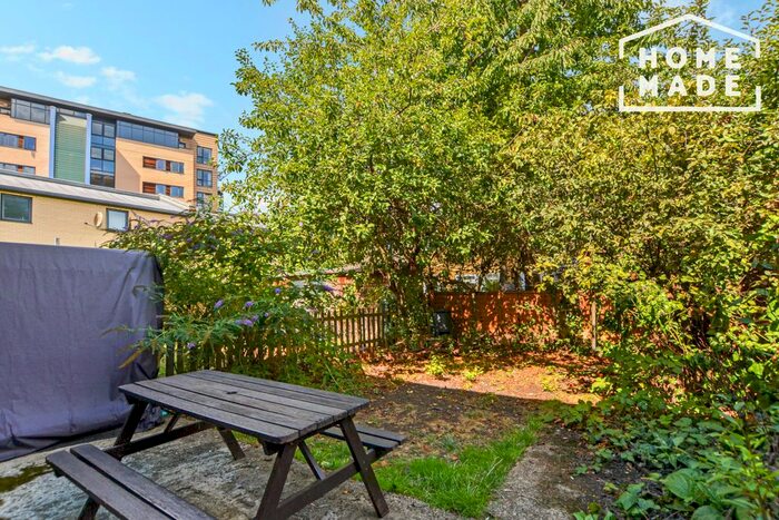 4 Bedroom Terraced House To Rent In St. Matthew's Road, London, SW2