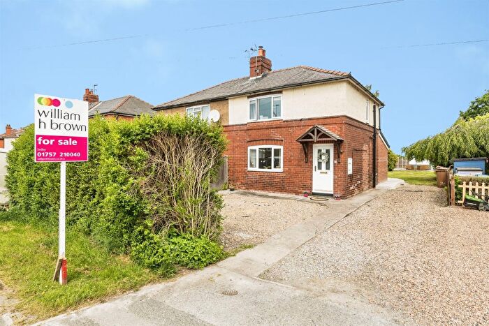 2 Bedroom Semi-Detached House For Sale In Highfield Road, Bubwith, Selby, YO8