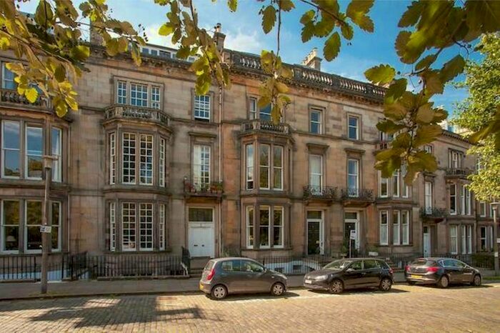3 Bedroom Flat To Rent In Buckingham Terrace, Edinburgh, EH4