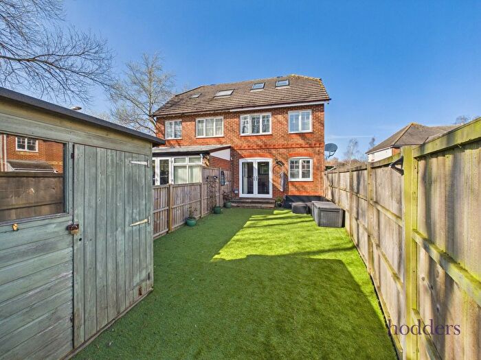 4 Bedroom Semi-detached House For Sale In Twynersh Avenue, Chertsey, Surrey, KT16