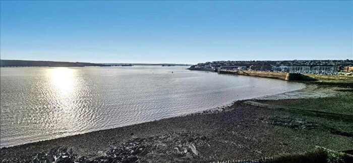 2 Bedroom Apartment For Sale In Flat D, Pier Road, Milford Haven, SA73