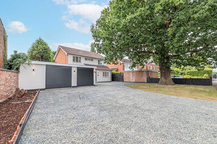 4 Bedroom Detached House For Sale In Kirby Lane, Kirby Muxloe, LE9