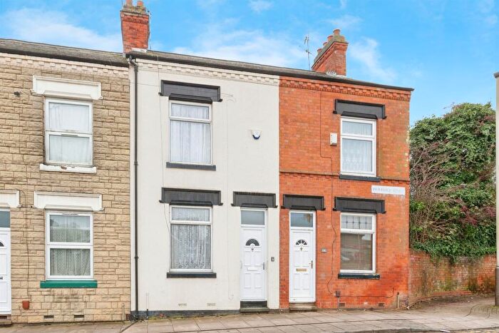 3 Bedroom Terraced House For Sale In Beatrice Road, Leicester, LE3