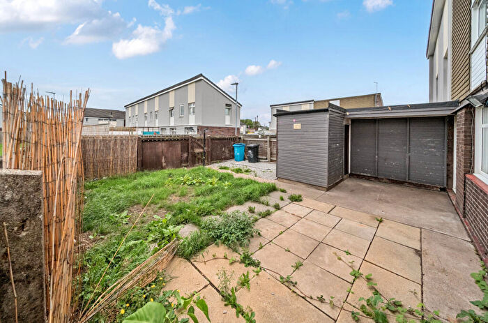 2 Bedroom Semi-Detached House For Sale In Hartland Close, Bransholme, Hull, HU7