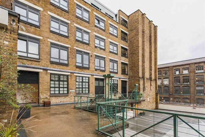 1 Bedroom Flat To Rent In Bethnal Green Road, London E2