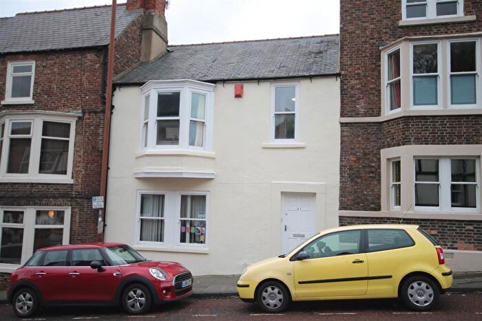 6 Bedroom Private Halls To Rent In Claypath, Durham, DH1