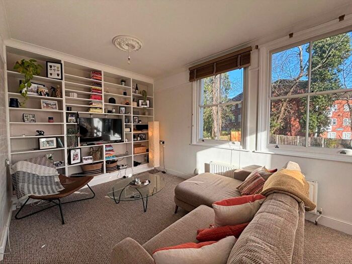 2 Bedroom Flat To Rent In Belvedere Road, Crystal Palace, SE19