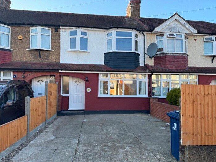 3 Bedroom Terraced House To Rent In Torrington Road, Perivale, UB6