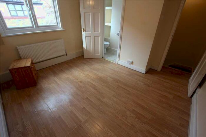 1 Bedroom Maisonette Flat To Rent In Muirkirk Road, London, SE6