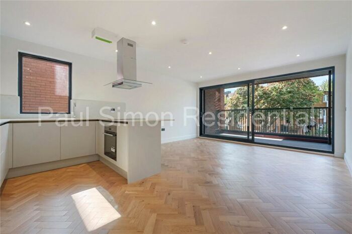 2 Bedroom Property For Sale In Roman Way, Islington, London, N7