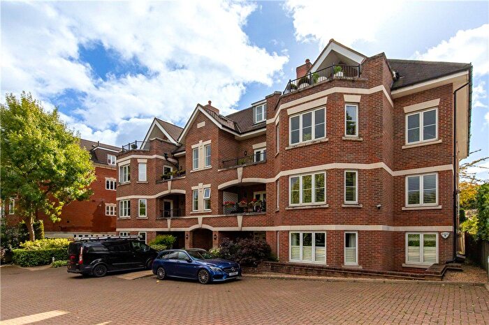2 Bedroom Parking To Rent In Wimbledon Hill Road, Wimbledon, SW19