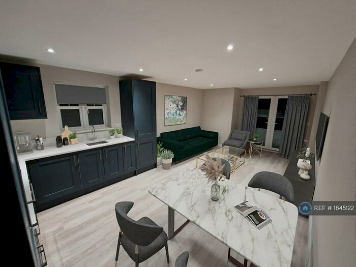 2 Bedroom Flat To Rent In Wootton Place, Basildon, SS16