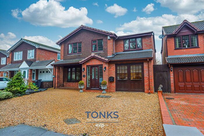 4 Bedroom Detached House For Sale In Wolverhampton Road, Dudley, DY3