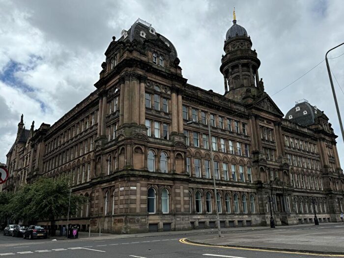 2 Bedroom Flat To Rent In Morrison Street Flat, G5