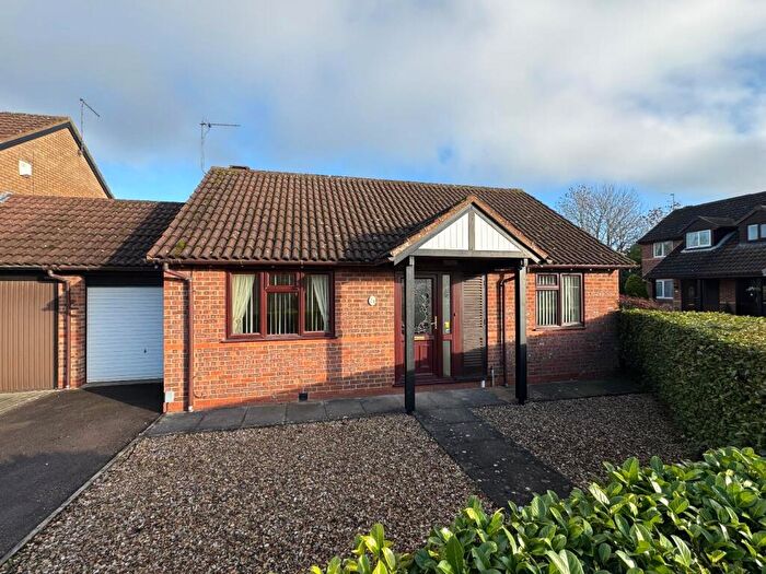 2 Bedroom Detached Bungalow For Sale In No Chain - Ashford Lea, Desborough, Kettering, NN14