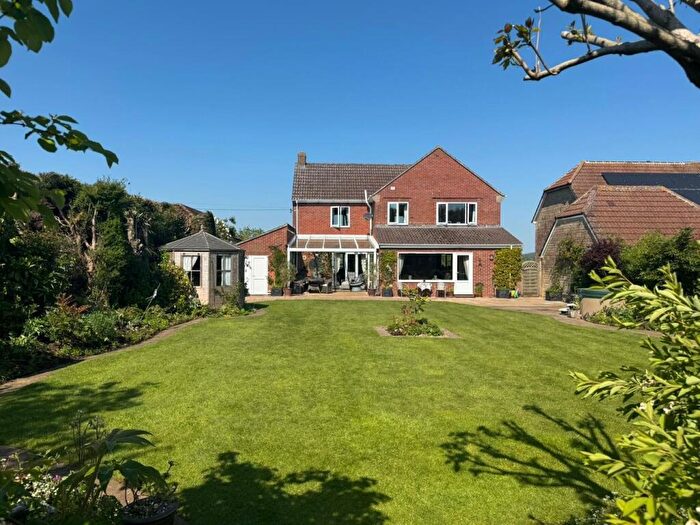 5 Bedroom Detached House For Sale In Marston Lane, Frome, BA11