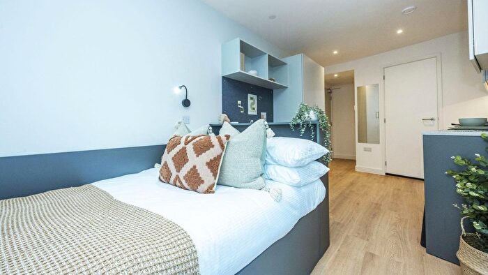 Studio To Rent In St James Boulevard, Newcastle Upon Tyne, NE4