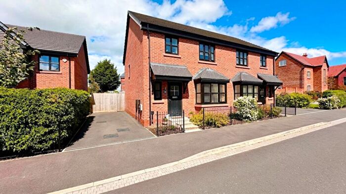 3 Bedroom Semi-Detached House For Sale In Summerson Way, Poynton, SK12